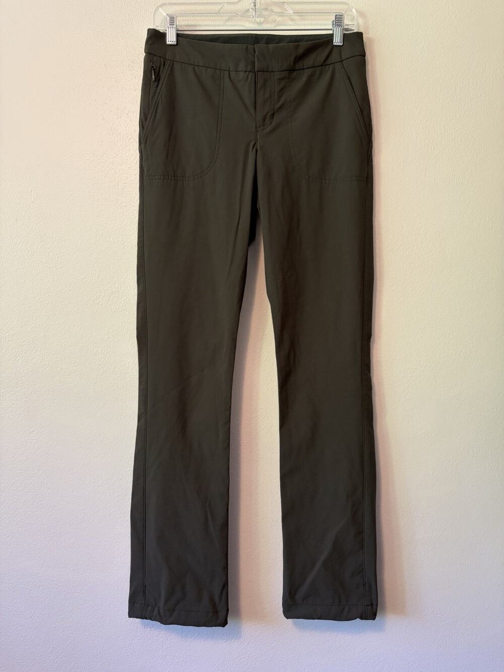 Athleta Wander Trek Tech Pants Size 6 Olive Green Stretch Tapered Hem Joggers
